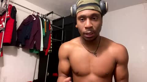 Snapshot of spacepaa chatting on 01.04.25 orezz online show from 01.04.25