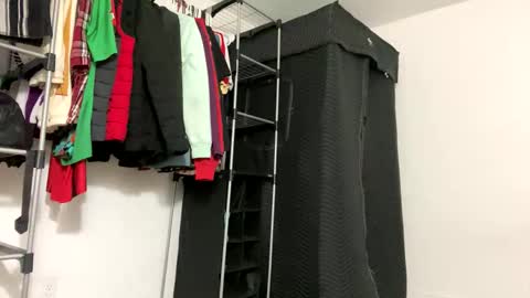 Snapshot of spacepaa chatting on 01.12.25 orezz online show from 01.12.25