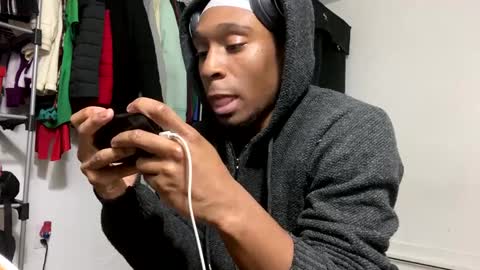 Snapshot of spacepaa chatting on 01.15.25 orezz online show from 01.15.25