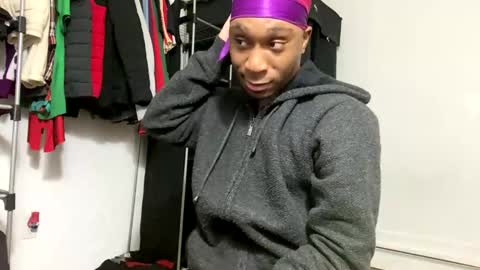 Snapshot of spacepaa chatting on 01.20.25 orezz online show from 01.20.25