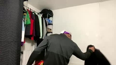 Snapshot of spacepaa chatting on 01.23.25 orezz online show from 01.23.25