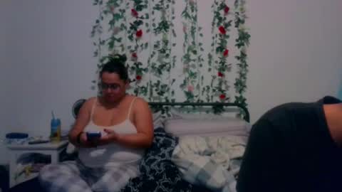 spanishcouple4255 online show from 10.23.25