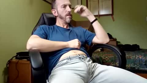 Manu  online show from 12.04.25