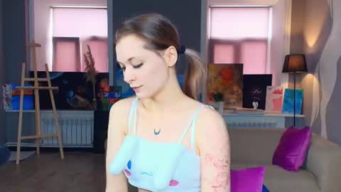 Snapshot of sparkly_k chatting on 06.25.26 Kate online show from 06.25.26