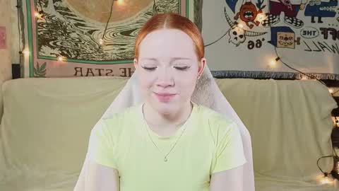 Snapshot of sparky_fox chatting on 06.04.26 Nika online show from 06.04.26