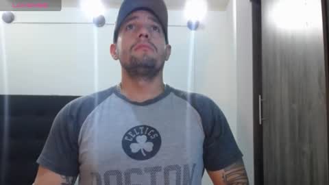 Snapshot of spartacus_cam chatting on 12.23.24     online show from 12.23.24