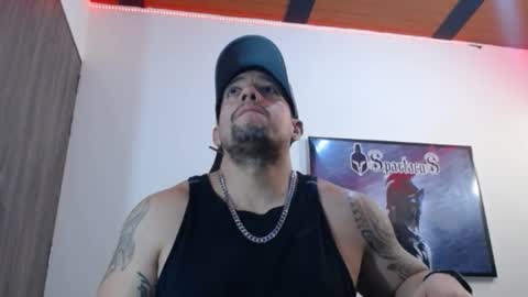 Snapshot of spartacus_cam chatting on 09.29.25     online show from 09.29.25