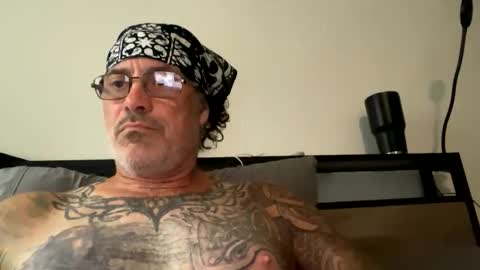 specter1972 online show from 12.04.25