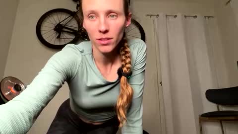 Cycling Couple online show from 02.01.26