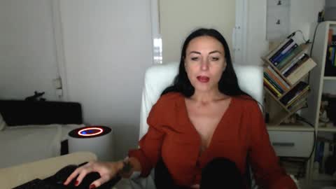 Carla online show from 10.16.25