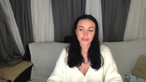 Snapshot of spicemint chatting on 01.18.26 Carla online show from 01.18.26