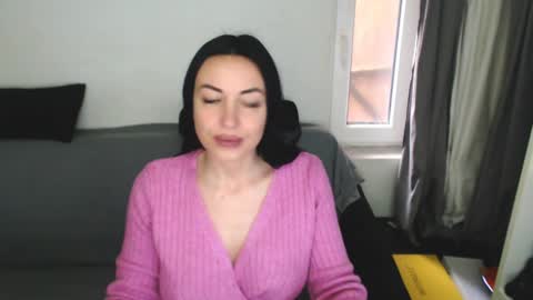 Snapshot of spicemint chatting on 04.02.26 Carla online show from 04.02.26