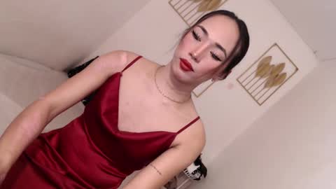 Snapshot of spicy_kinky chatting on 12.28.24 Alora online show from 12.28.24