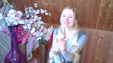 Snapshot of spicyeli chatting on 05.21.26 Eli online show from 05.21.26