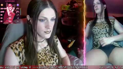 Snapshot of spicykendra chatting on 02.11.26 Kendra online show from 02.11.26