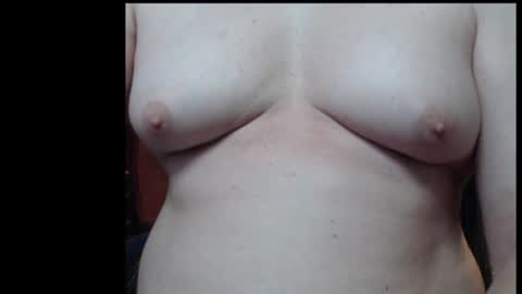 Snapshot of spider19752020 chatting on 07.26.26 bri and mags fun room online show from 07.26.26
