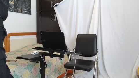 Marco. When Im offline you can view premium content in bio online show from 02.21.25