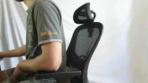 Snapshot of spider_0090 chatting on 05.19.26 Marco. When Im offline you can view premium content in bio online show from 05.19.26