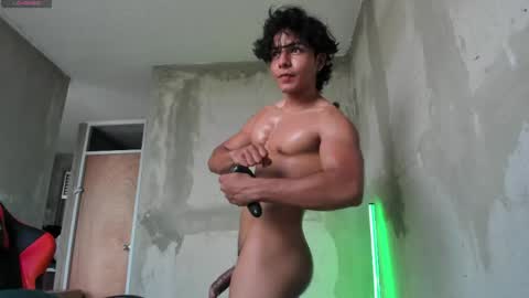 Snapshot of spideychill chatting on 04.19.26 spideychill online show from 04.19.26