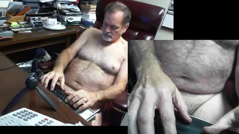 Snapshot of spitfire1964 chatting on 01.06.25 Spitfire online show from 01.06.25