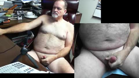 Snapshot of spitfire1964 chatting on 01.20.25 Spitfire online show from 01.20.25