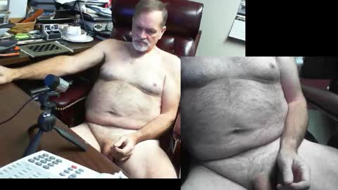 Snapshot of spitfire1964 chatting on 01.28.25 Spitfire online show from 01.28.25