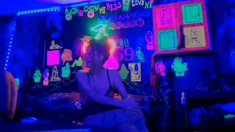 Snapshot of splashh_queen420 chatting on 07.25.26 Daddy His Splash Queen online show from 07.25.26