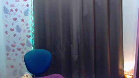Snapshot of splendid_kim08 chatting on 02.18.25 Kimmy online show from 02.18.25