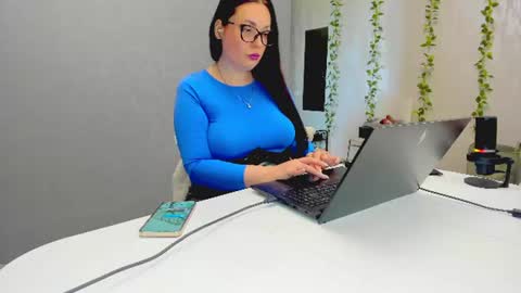 Snapshot of spoiled_lilit chatting on 07.05.26 Lilith online show from 07.05.26