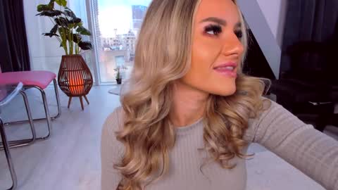 Anna online show from 12.20.24