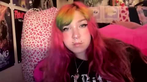 Pixie online show from 04.28.26
