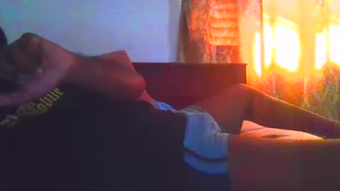 Spun Couple online show from 03.06.25