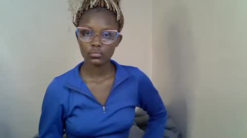 Tashy online show from 10.16.25