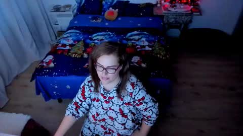 Kim online show from 12.22.25