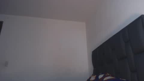 Snapshot of squirt_milk_ chatting on 12.21.24 Carolainss online show from 12.21.24