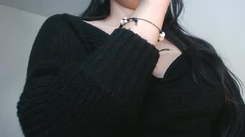 Snapshot of squirt_milk_ chatting on 03.10.25 Carolainss online show from 03.10.25