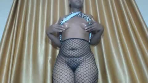 Snapshot of squirtcunt_xola chatting on 02.01.26 melanie online show from 02.01.26