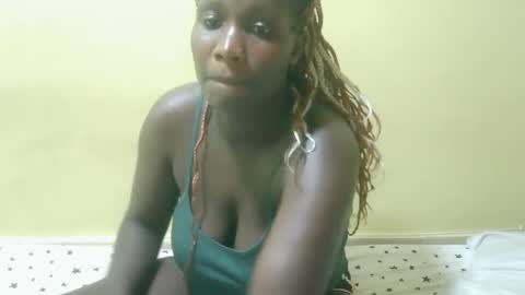 Snapshot of squirtypussie chatting on 04.21.26 squirtypussie online show from 04.21.26