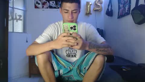 sr_porn01 online show from 12.21.24