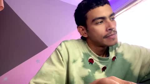 Snapshot of srcejotas chatting on 12.01.24 sorry mom online show from 12.01.24