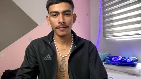 Snapshot of srcejotas chatting on 01.18.25 sorry mom online show from 01.18.25