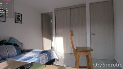 Snapshot of srerotic chatting on 12.18.24 Matt     online show from 12.18.24