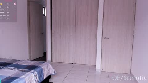 Snapshot of srerotic chatting on 12.19.24 Matt     online show from 12.19.24