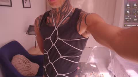 Snapshot of srerotic chatting on 09.30.25 Matt     online show from 09.30.25