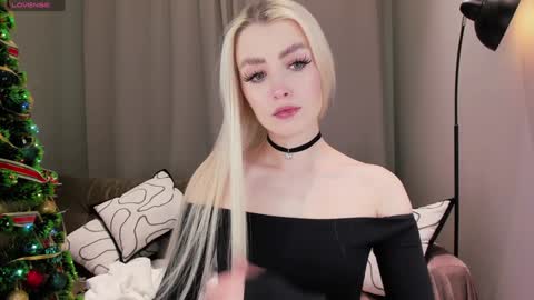 Alexandra online show from 01.14.25