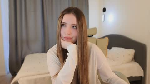 Snapshot of ssurf_time chatting on 06.05.26 Chloe online show from 06.05.26