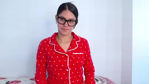 Snapshot of stacey_taylor7 chatting on 05.01.26 stacey_taylor7 online show from 05.01.26