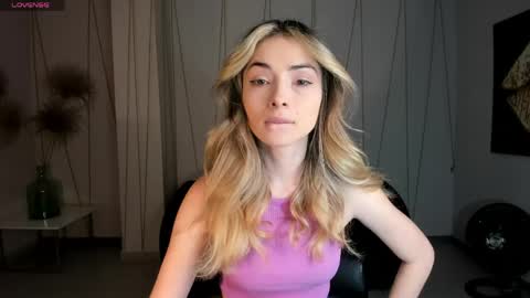 Stacy Woods online show from 05.14.26