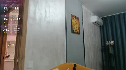 Snapshot of stacy_davise chatting on 04.08.26 STACY online show from 04.08.26