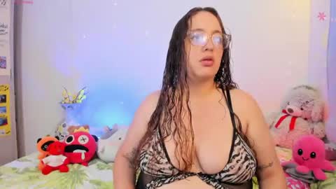 Snapshot of stacy_millerr chatting on 07.12.26 Stacy Boobs online show from 07.12.26